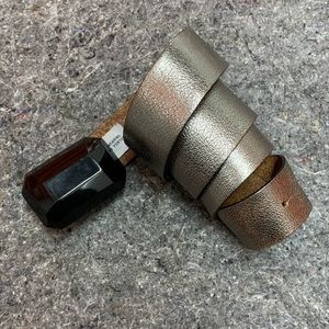 Banana Republic Italian leather belt metallic silver M